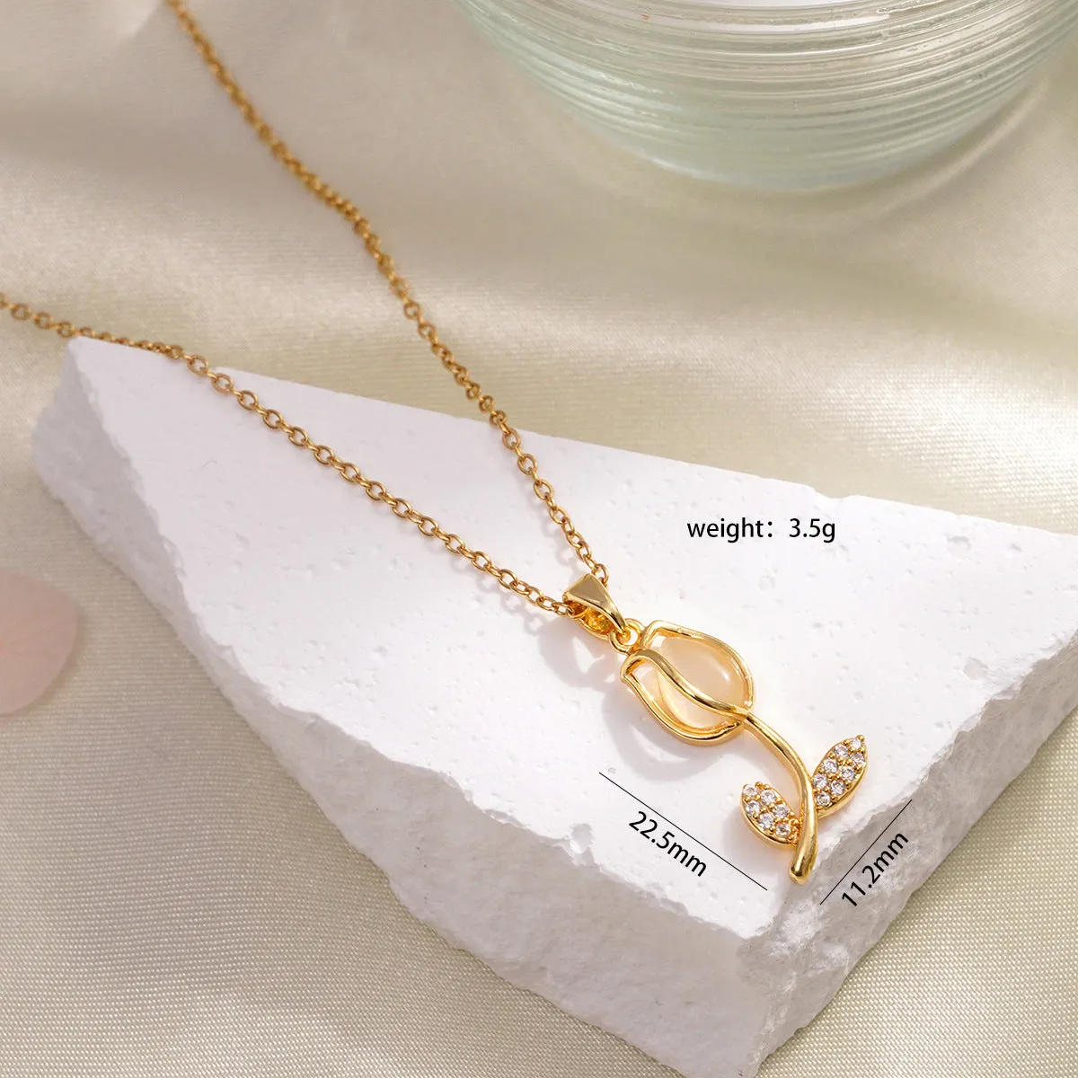 Elegant Rhinestone Crystal Tulip Pendant Necklace