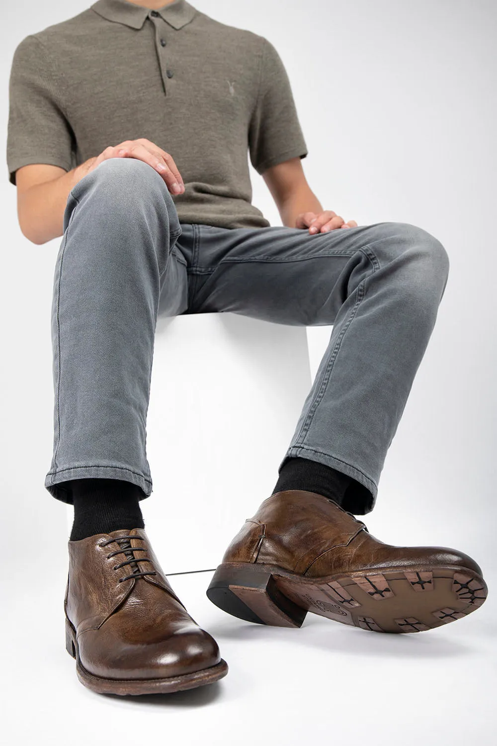 KNIGHTON moss-green low chukka boots.