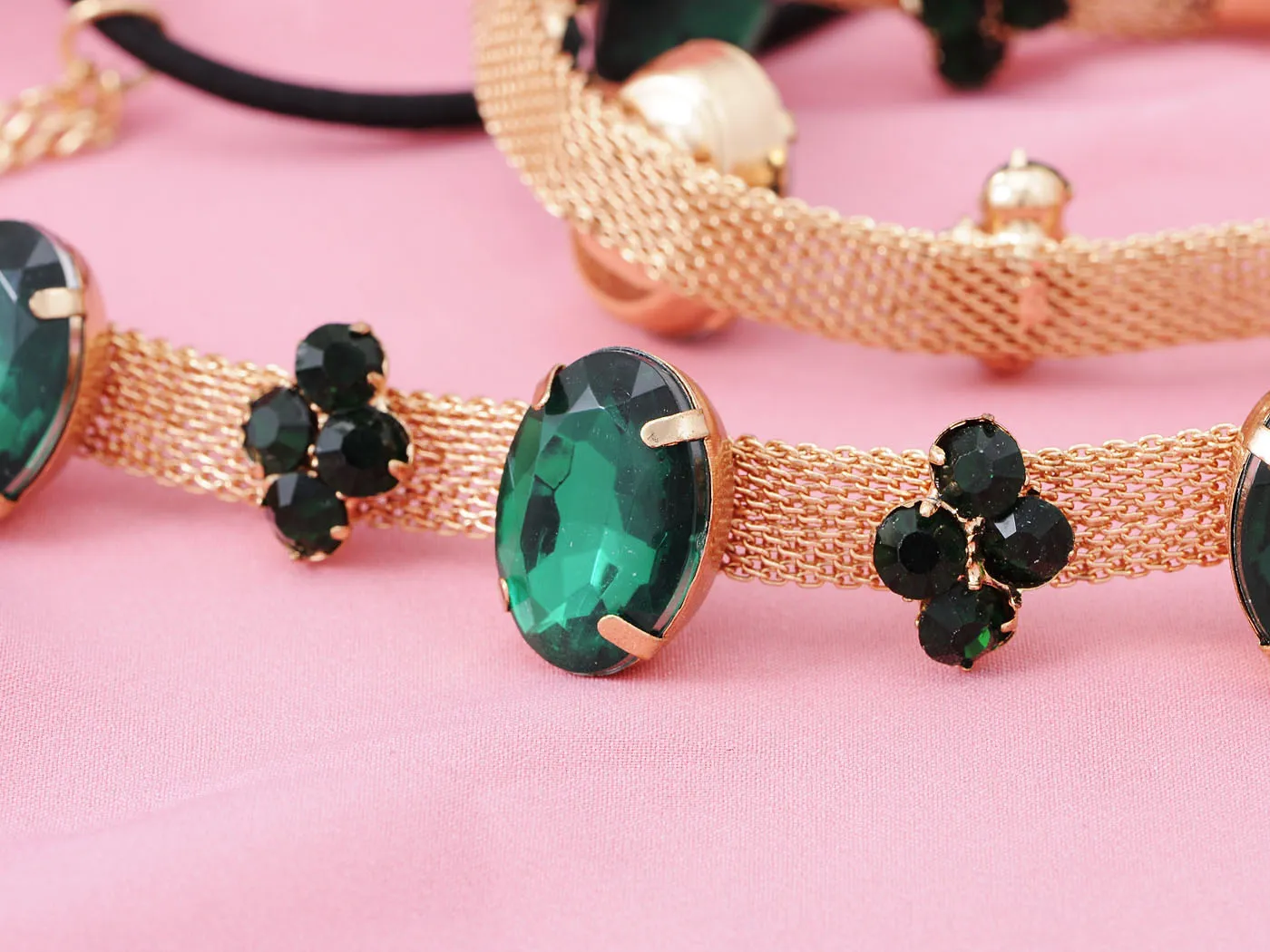 Oval Emerald Chain Stretch Headband