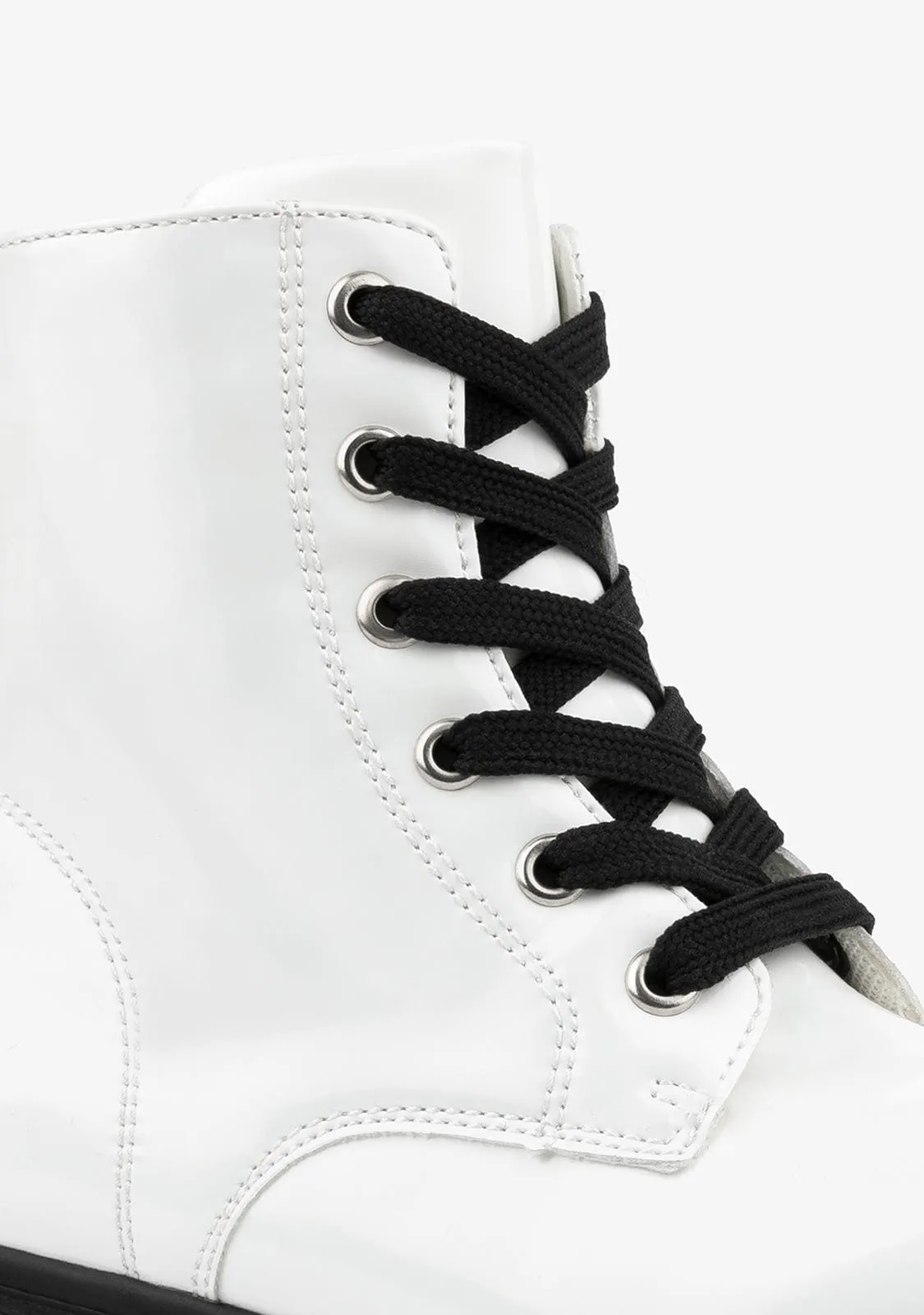 White Combat Boots Antik