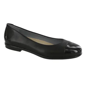 Women's Scenic Ballet Flat Black Patent