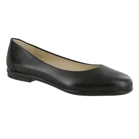 Women's Scenic Ballet Flat Black